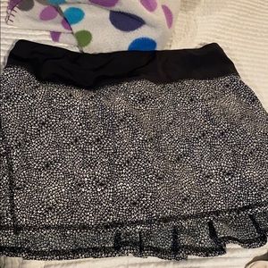 Lulu Lemon workout shorts/mini skirt